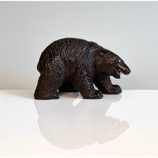Hand-Carved Wooden Strolling Bear Figurine from Brienz, 1920s For Sale - Image 3 of 11