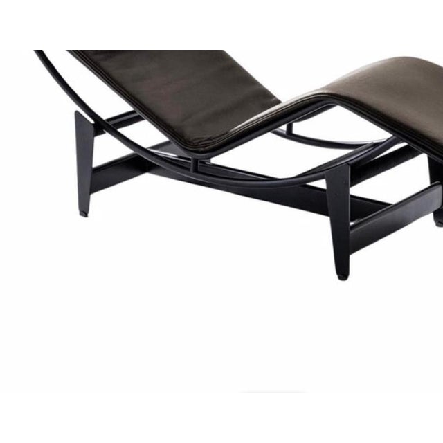 Metal 4 Chaise Lounge with Continuous Adjustment by Le Corbusier for Cassina For Sale - Image 7 of 8