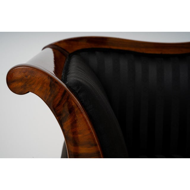 Antique Biedermeier Walnut Sofa, 1850 For Sale - Image 9 of 18