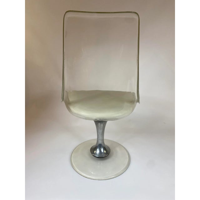 Mid-Century Modern Chromecraft Clear Lucite Tulip Swivel Mid Century Chair For Sale - Image 3 of 10