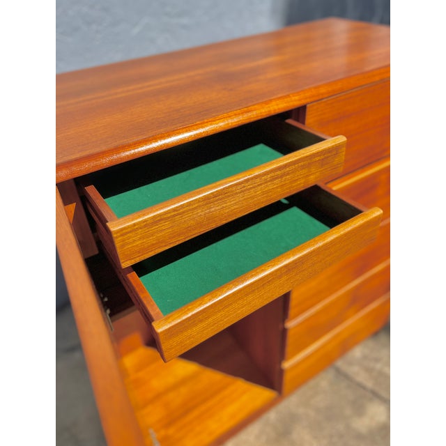 Wood Danish Mid 20th Century Modern Teak Highboy Dresser or Gentlemen’s Chest For Sale - Image 7 of 17