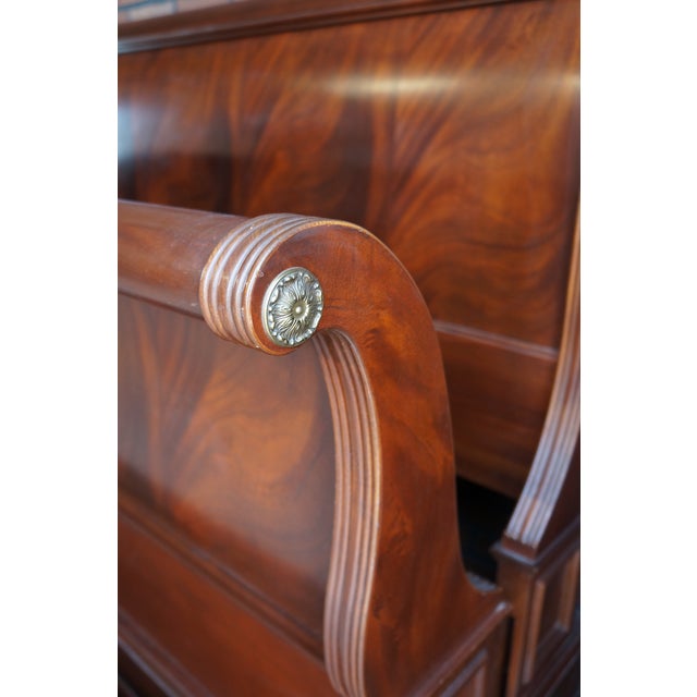Queen Anne Ethan Allen 18th Century Mahogany King Sleigh Bed For Sale - Image 3 of 5