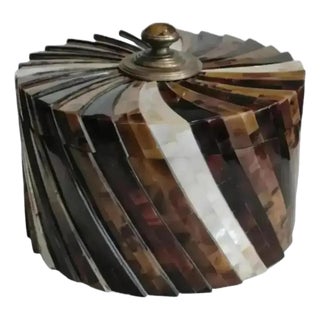 1990s Vintage Maitland-Smith Large Tessellated Faux Tortoise Shell and Mother of Pearl Decorative Box For Sale