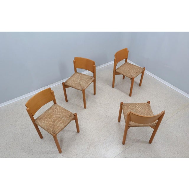 Vintage original set of 4 dining chairs, with a rustic flavor but with a refined line clearly inspiring by the designs of...