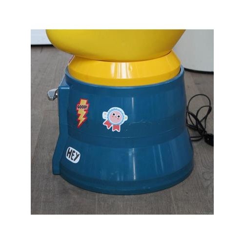 Tweety Bird Candy Dispenser, 1980 For Sale - Image 9 of 13