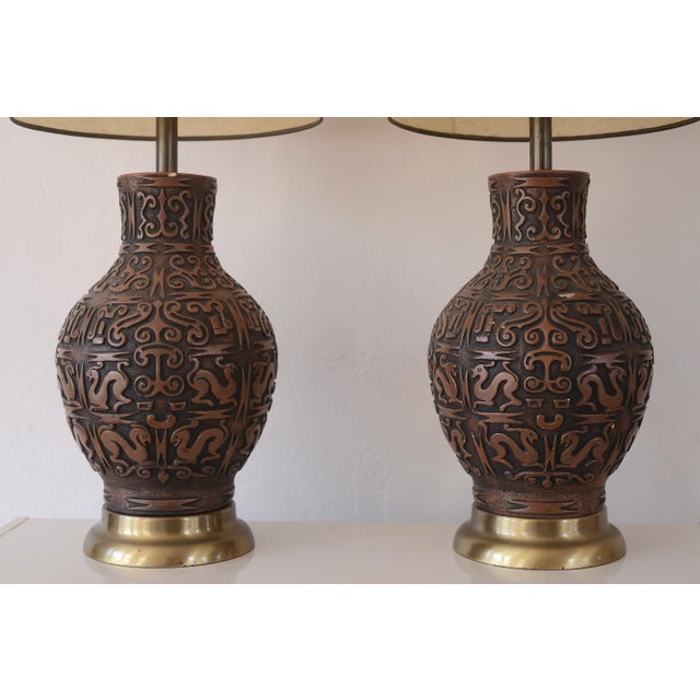 1950s Mid Century Hollywood Regency Ceramic Sgraffito Primitive Art Lamps - A Pair For Sale - Image 4 of 13