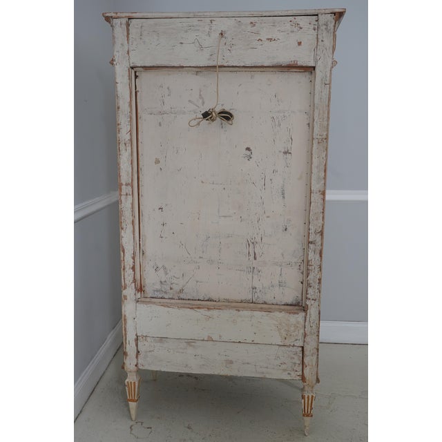Antique Louis XVI Gilt Vitrine Display Cabinet For Sale - Image 17 of 17
