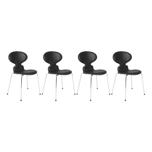 Series Model 3100 Ant Dining Chairs in Black Leather by Arne Jacobsen for Fritz Hansen, Set of 4 For Sale