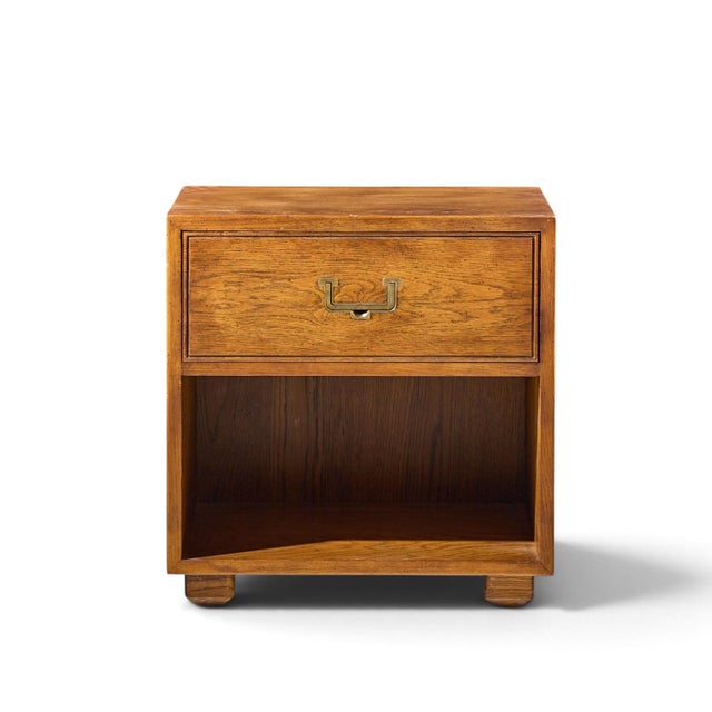 Wood Henredon Campaign Mid Century Oak and Brass Nightstands - Pair For Sale - Image 7 of 12