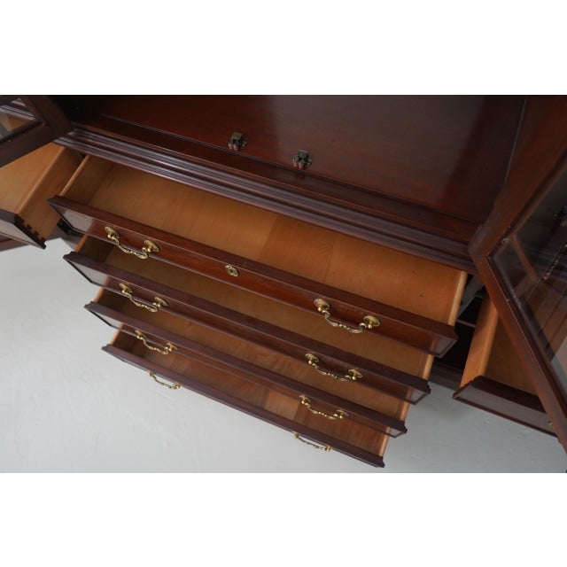 Harden Furniture Harden Mahogany 4 Door Breakfront China Cabinet For Sale - Image 4 of 18