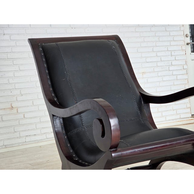 Set of Vintage Armchair and Ottoman in Black Leather, 1970s For Sale - Image 4 of 18