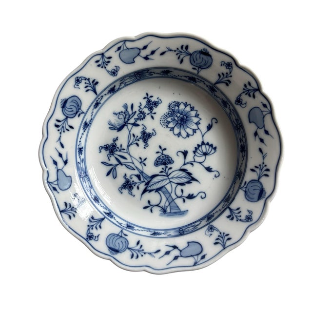 Late 19th Century Antique Carl Teichert Meissen Blue Onion Serving Bowls - Set of 3 For Sale - Image 4 of 6