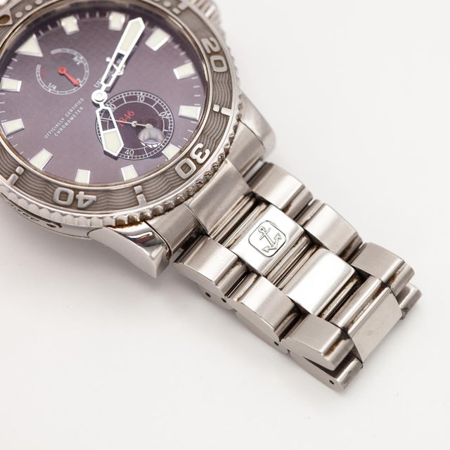 Metal Ulysse Nardin Maxi Marine Diver 263-33 Chronometer Automatic Men’s Watch For Sale - Image 7 of 16