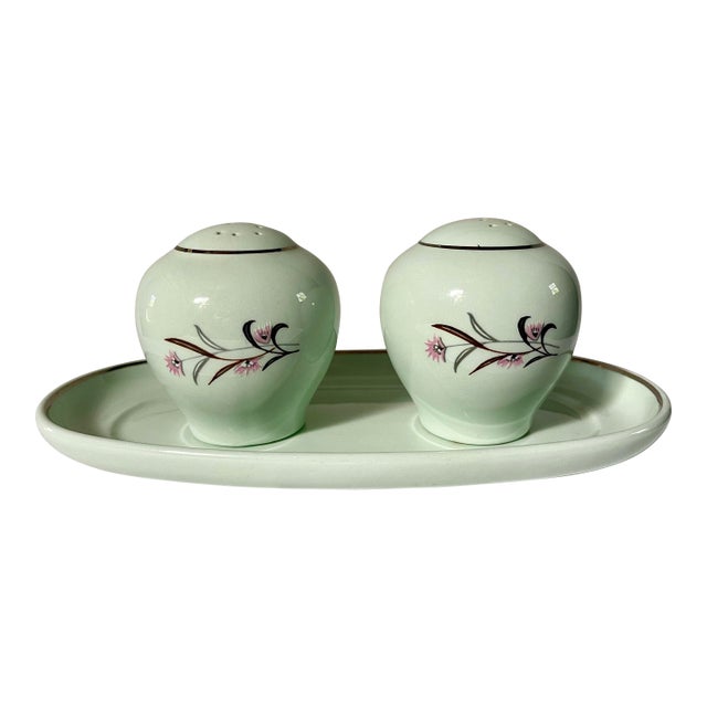 1950s Pale Green Salt & Pepper Shakers With Tray For Sale