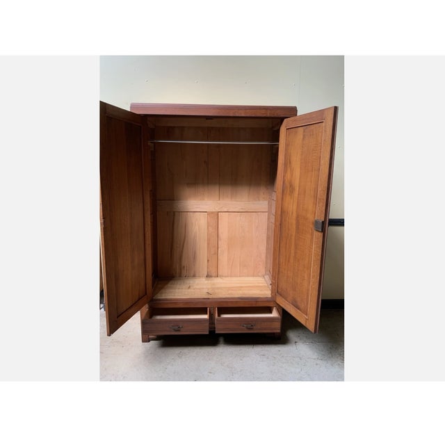 Age: circa 1925 Wood type: solid oak Condition: very good, meticulously maintained, fully restored original condition...