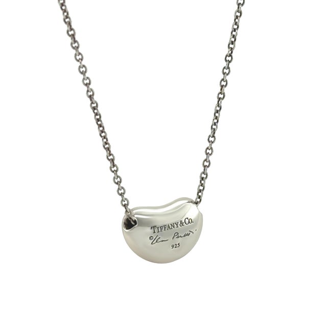 2020s Tiffany & Co. Silver Elsa Peretti Bean Design Pendant Necklace 3.06g For Sale - Image 5 of 9
