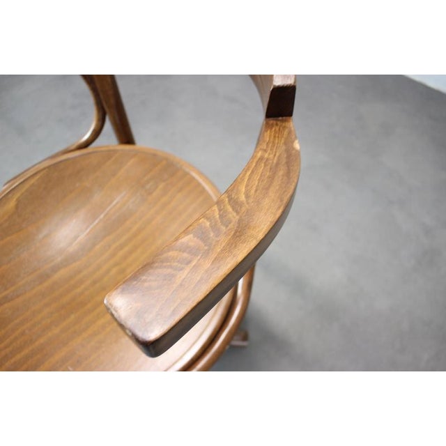 1990s Bentwood Swivel Armchair by Michael Thonet for Ton, Former Czechoslovakia, 1993 For Sale - Image 5 of 13