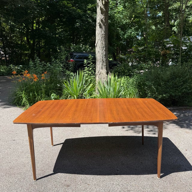 Kent Coffey Mid Century Attributed to Kent Coffey Perspecta Dining Set With 6 Chairs and Leaf For Sale - Image 4 of 12