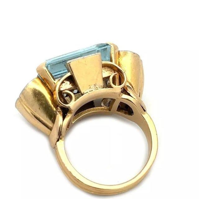 1990s Diamond Aquamarine Platinum Gold Floral Design Retro Estate Ring For Sale - Image 5 of 7