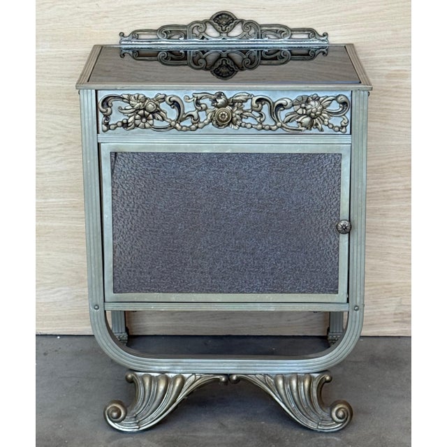 Mid 20th Century Art Deco Pair of Metal Nightstands with Original Crystal door For Sale - Image 16 of 18