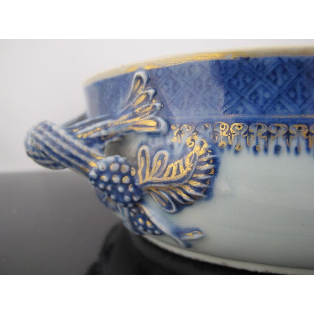 Chinese Chinese Export Canton Blue Nanking Village Armorial Porcelain Serving Bowl For Sale - Image 3 of 14
