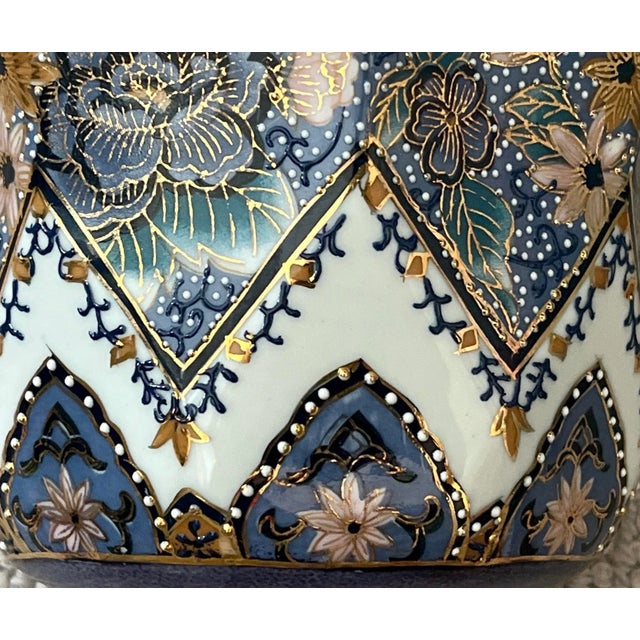 Japanese Imari Style Jardiniere For Sale - Image 4 of 11