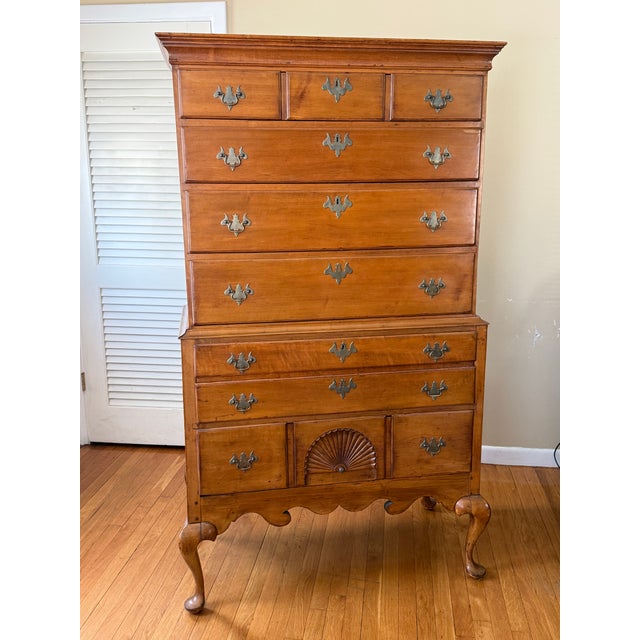 Eldred Wheeler C. 1750s Maple Highboy Chest of Drawers For Sale - Image 4 of 13