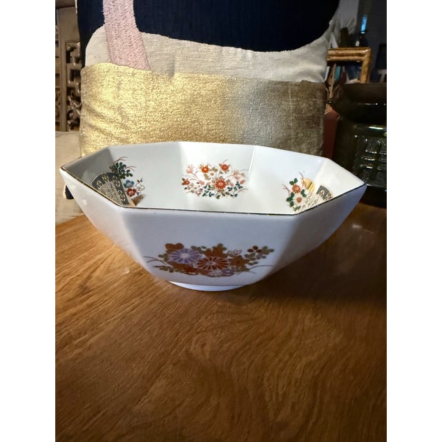 Japanese 1970s Imari Style Japanese Porcelain Octagonal Bowl For Sale - Image 3 of 9