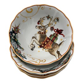 Example of American Classical Holiday Dinnerware