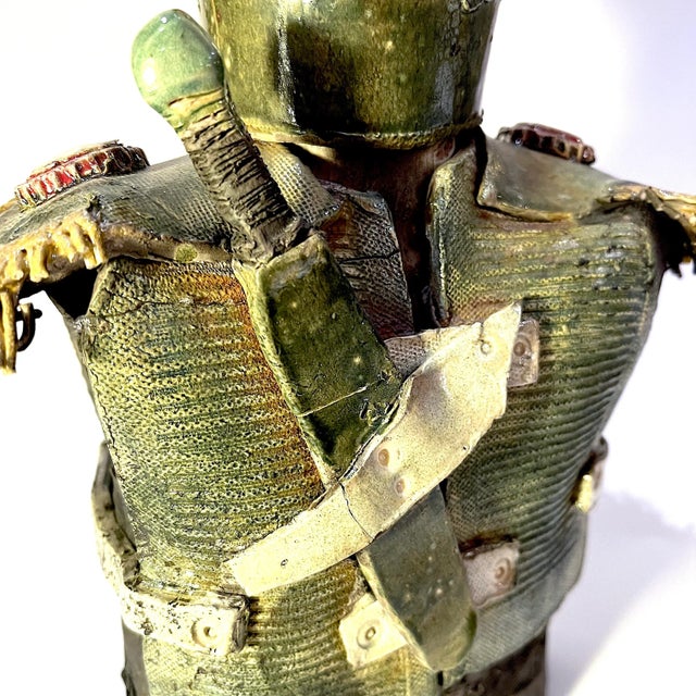 1980's Brutalist Raku Glazed Studio Pottery - Dark Knight Bust - For Sale - Image 9 of 12