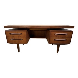Vintage Teak Desk by Victor Wilkins for G-Plan, 1960 For Sale