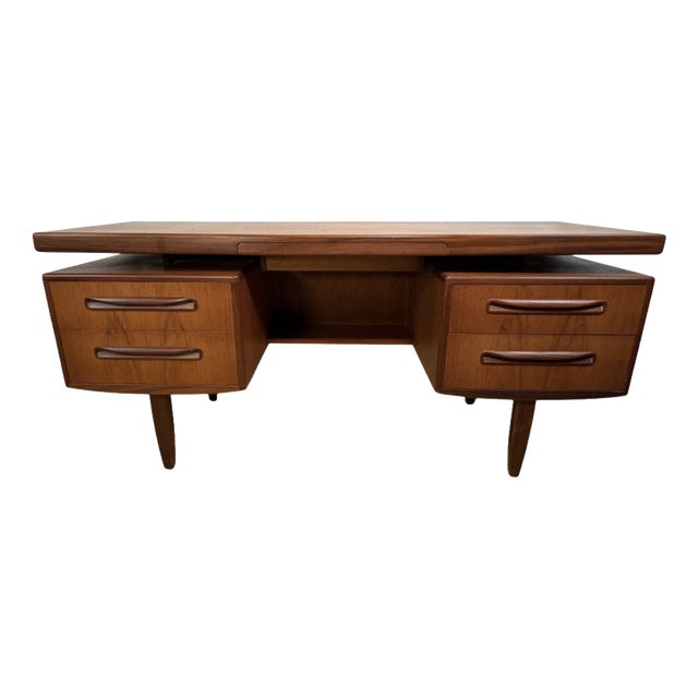 Vintage Teak Desk by Victor Wilkins for G-Plan, 1960 For Sale