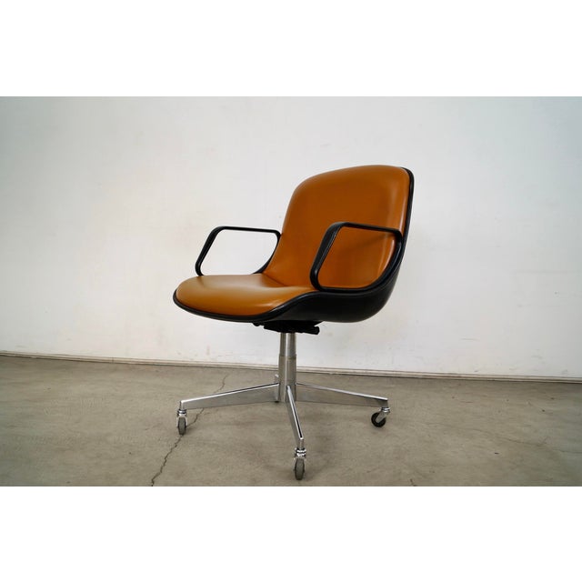 Mid-Century Modern 1970’s Mid-Century Modern Knoll Style Office Desk Chair For Sale - Image 3 of 12