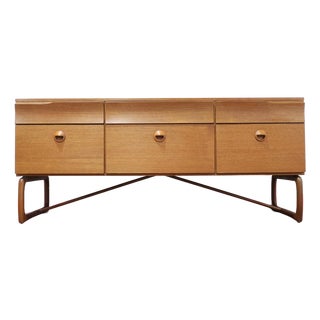 1960s Mid Century Modern Vintage Teak Dresser Sideboard Credenza Danish Style For Sale
