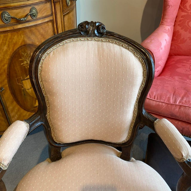 French 18th Century Pair of Louis XV Style Armchairs Fauteuil Antique Walnut For Sale - Image 3 of 11