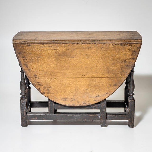 English Drop-Leaf Table, 1800s For Sale - Image 6 of 9