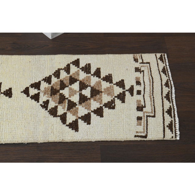 1970s Vintage Turkish Handmade Wool & Cotton Beige Runner Rug For Sale - Image 11 of 11