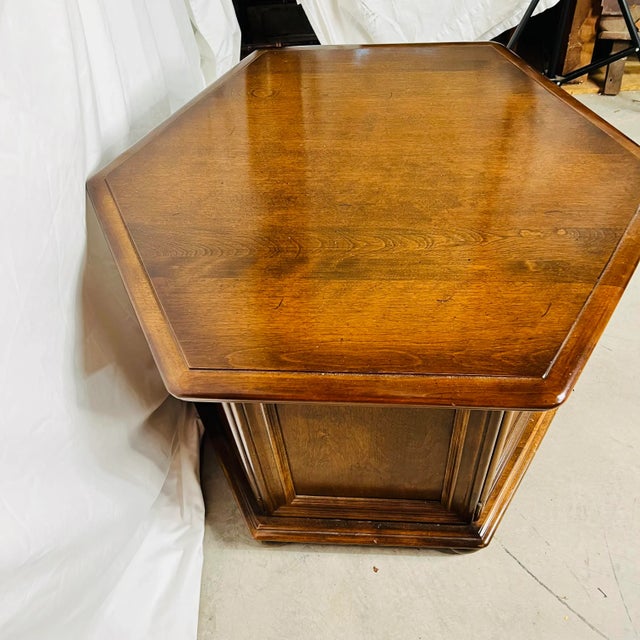 Ethan Allen Mid Century Ethan Allen Hexagon SideTable For Sale - Image 4 of 9