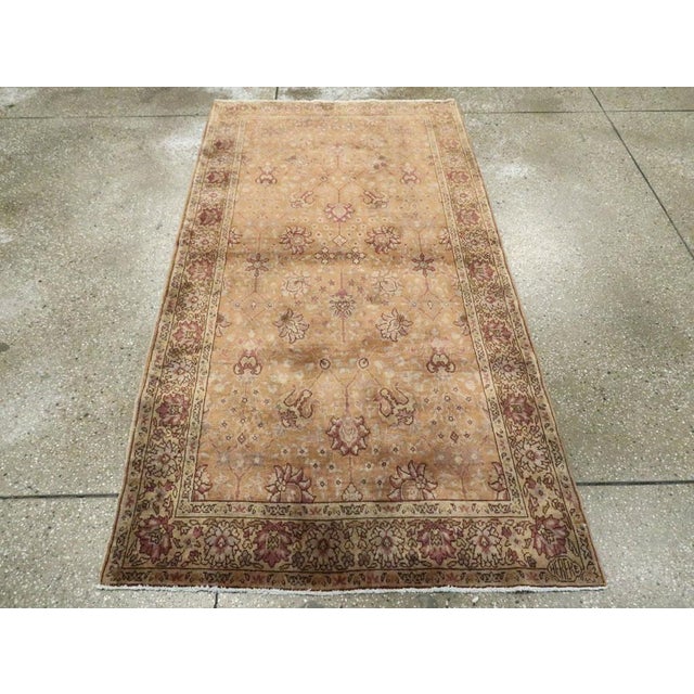 Galerie Shabab Collection Mid-20th Century Turkish Herekeh Rug For Sale - Image 4 of 10