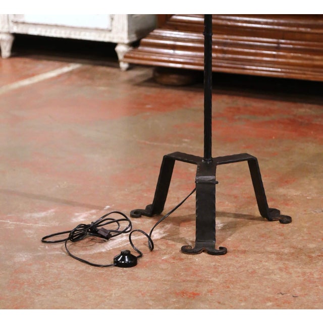 Early 20th Century French Gothic Forged Iron Four-Light Floor Lamp For Sale In Dallas - Image 6 of 13