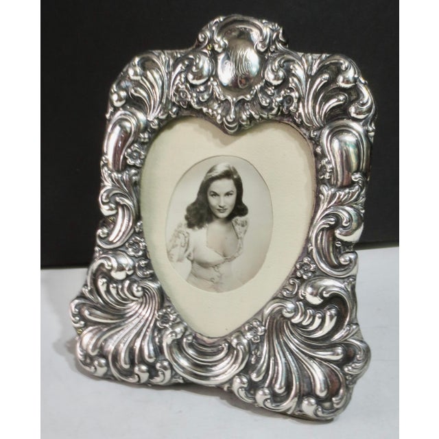 Traditional Edwardian Sterling Silver Photo Frame Circa 1900 For Sale - Image 3 of 14