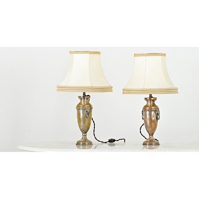 French Early 20th Century French Neoclassical Silverplate Urn Lamps - a Pair For Sale - Image 3 of 9