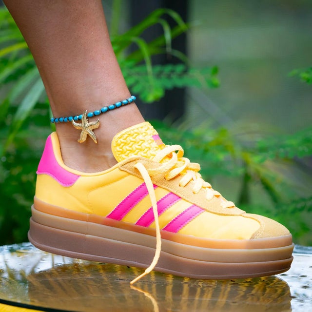 Majestic Starfish Charm Turquoise & Yellow Heart Beaded Anklet For Sale - Image 4 of 7