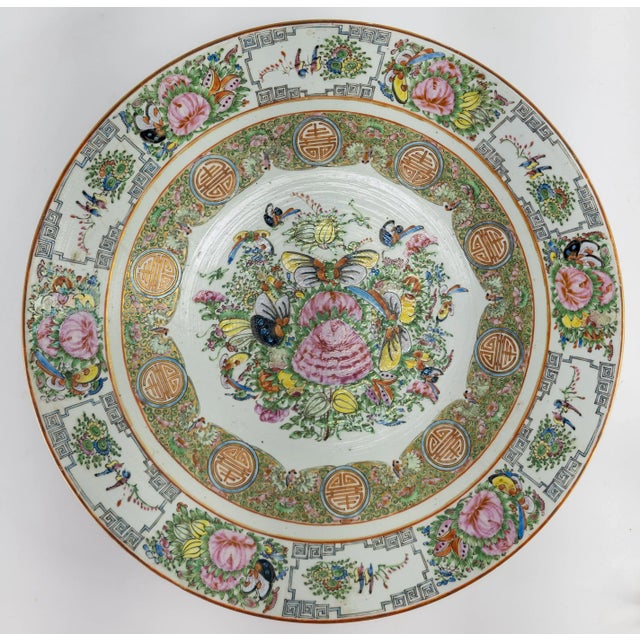 18th or 19th Century Chinese Export Famille Verte Rose Medallion Charger For Sale - Image 13 of 13