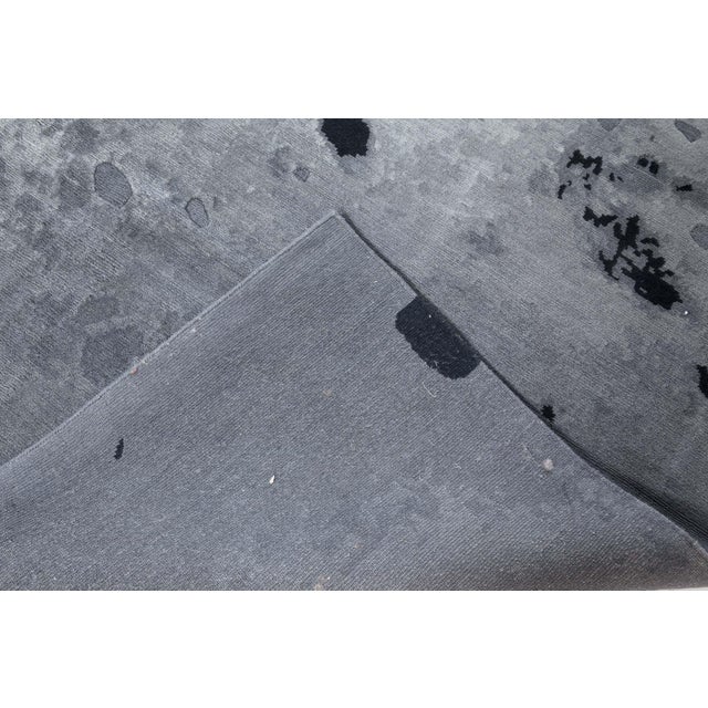 Contemporary smoky leopard rug in black and grey by Doris Leslie Blau. Size: 12'0" × 14'9" (365 × 449 cm). Carpets bearing...