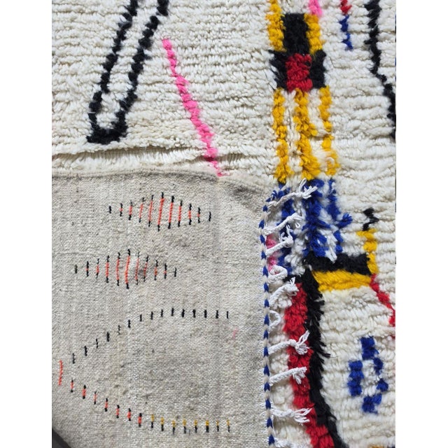 2020s Moroccan Abstract Azilal Rug - 9.4 X 5.9 Ft For Sale - Image 5 of 8