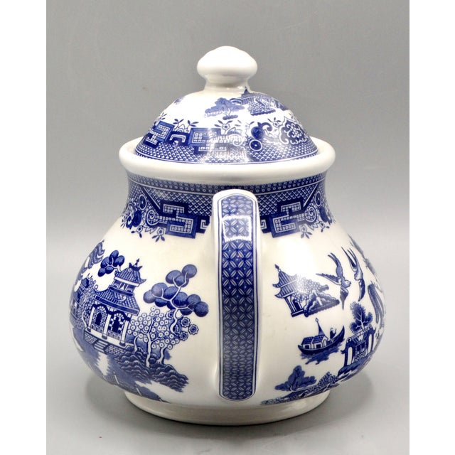 Late 20th Century English Blue Willow Ware Teapot For Sale - Image 5 of 9