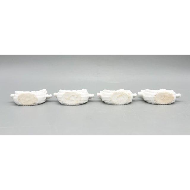 Ceramic Vintage White Ceramic Bow Napkin Rings — Coastal / Traditional / Hollywood Regency - Set of 4 For Sale - Image 7 of 9