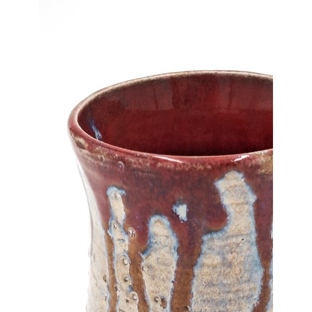 Beige Vintage Hand-Thrown Signed Studio Brown Drip Vase With Iridescent Speckled Glaze For Sale - Image 8 of 10