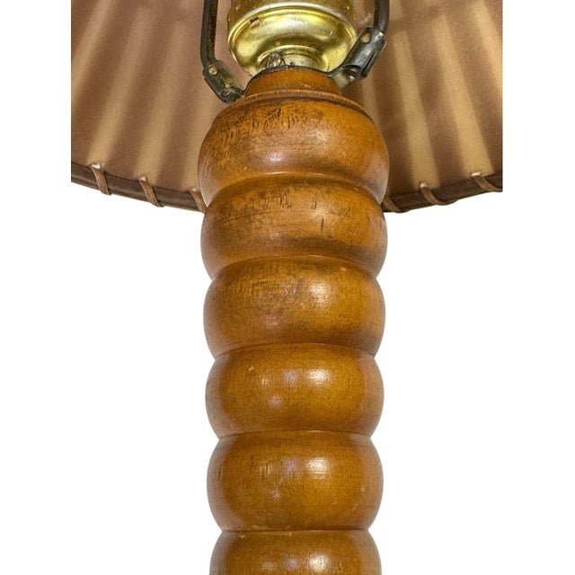 Wood Vintage Mid Century Bamboo Shade Turned Wood Table Lamp For Sale - Image 7 of 9